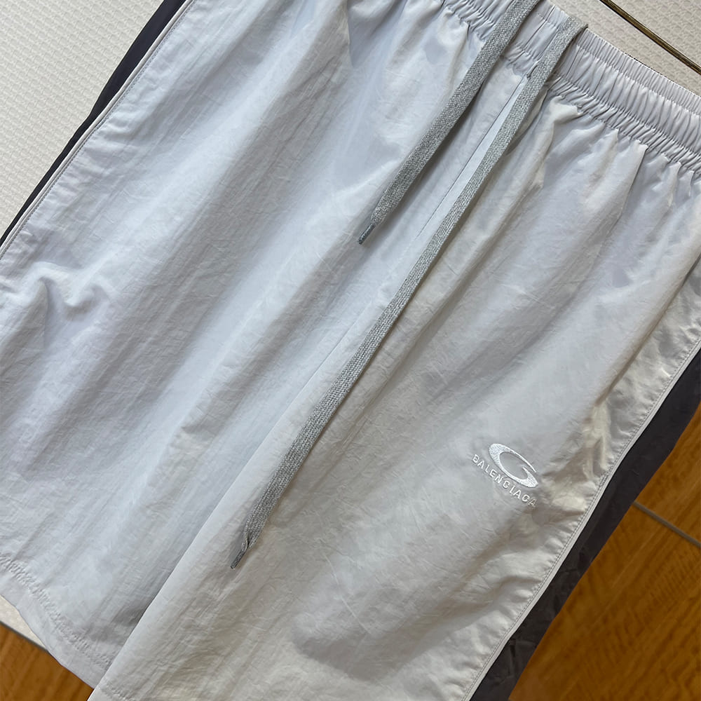 Ba1en*iaga UNISEX SHORT(size:S|M|L|XL)