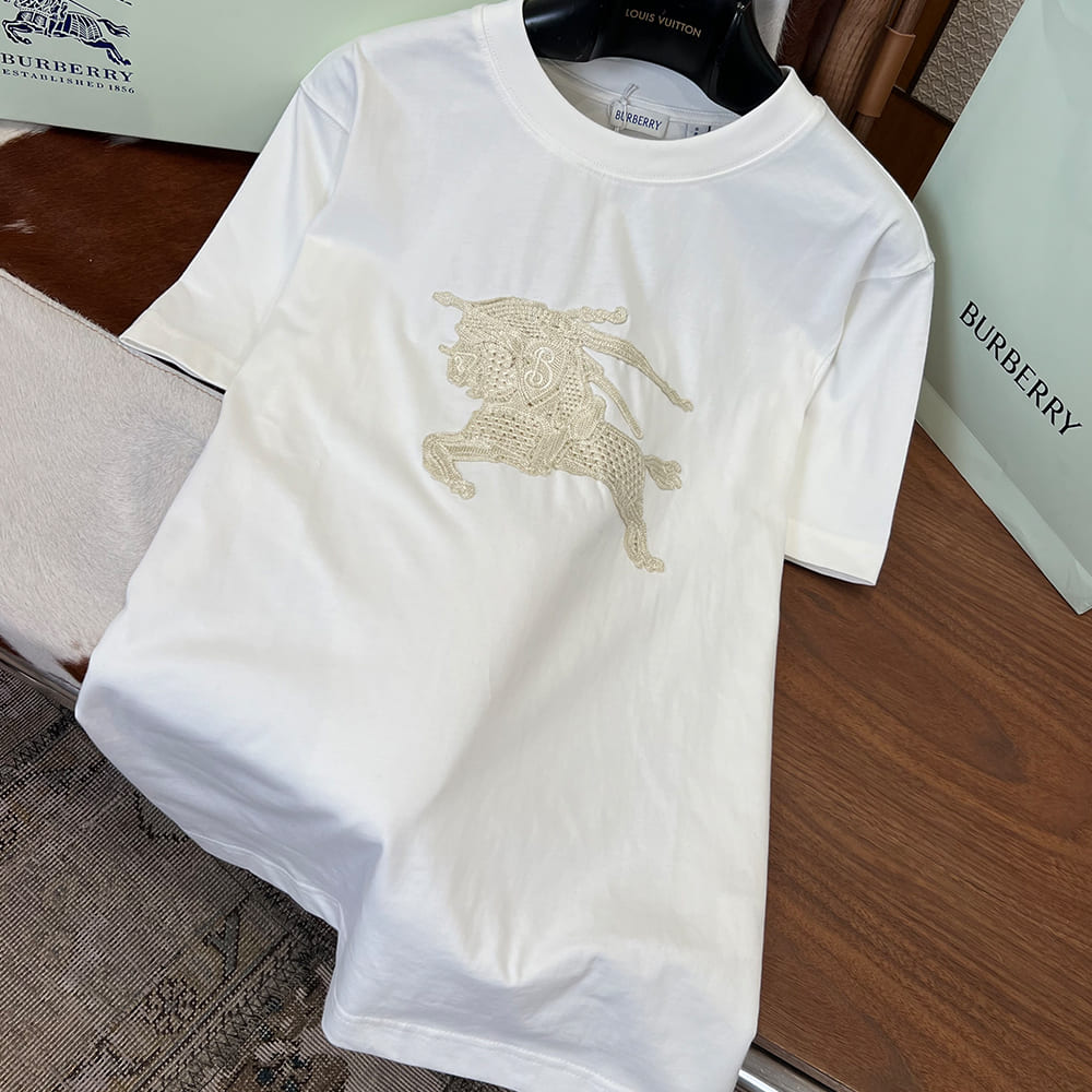 Bv*b*rry UNISEX SHIRT(size:XS|S|M|L)