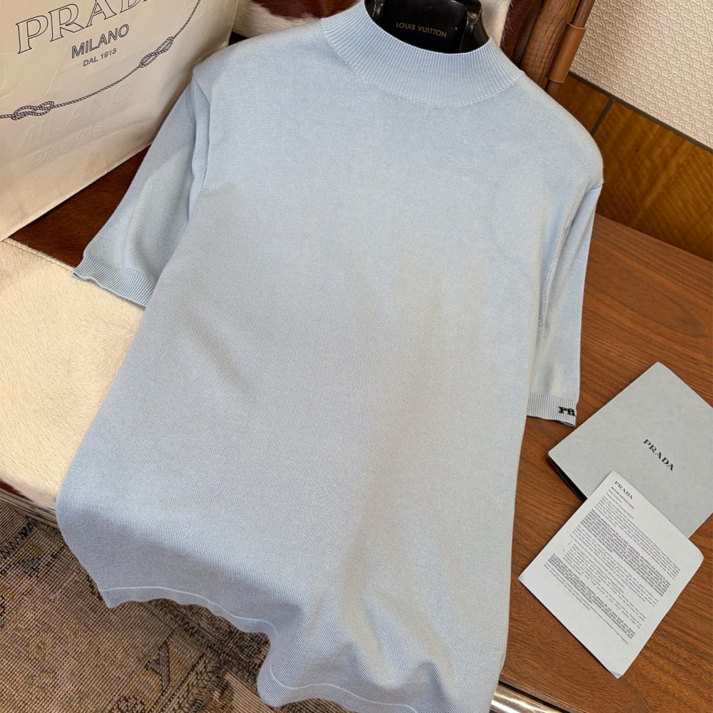 Pra*a UNISEX SHIRT(size:S|M|L|XL)