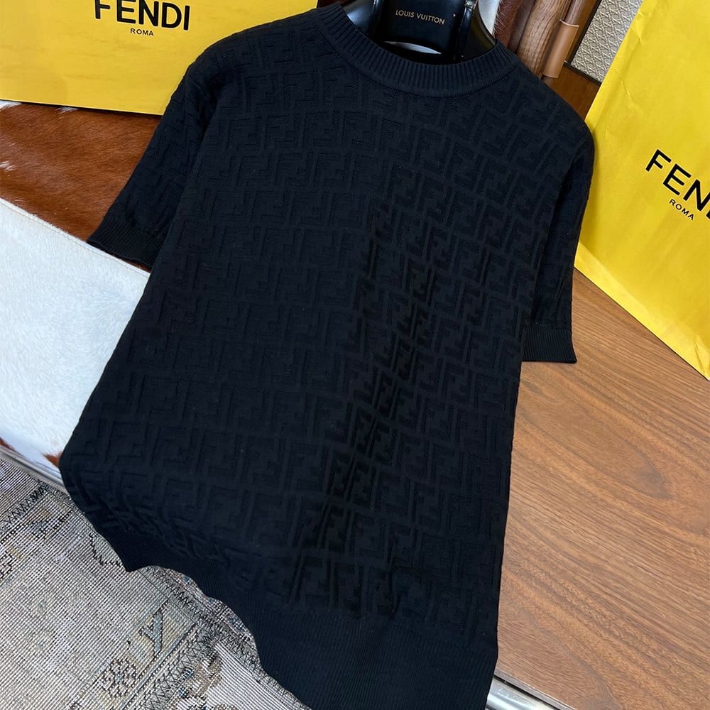 F**di UNISEX SHIRT(size:46|48|50|52)