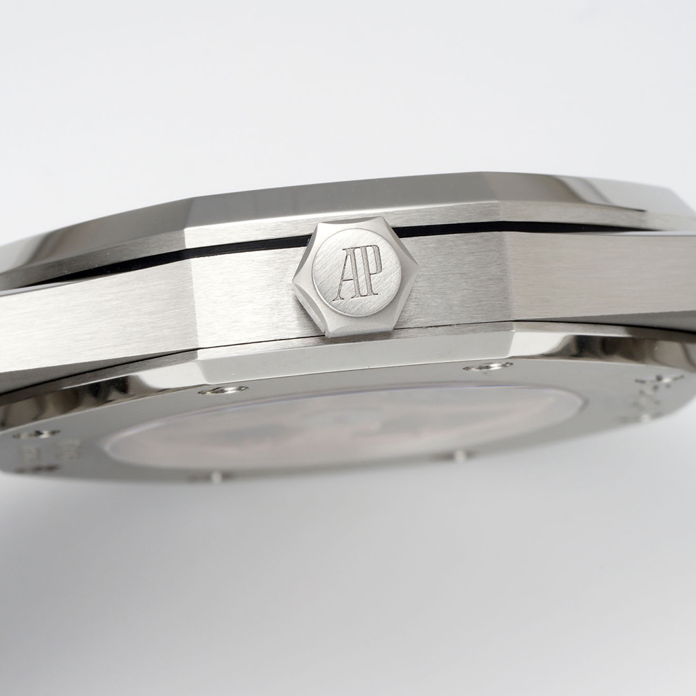 Audemars P1g*et Royal Oak 15407ST