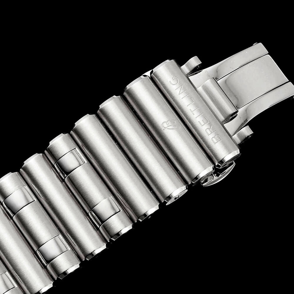 Breitling S*per Chronomat B01 44