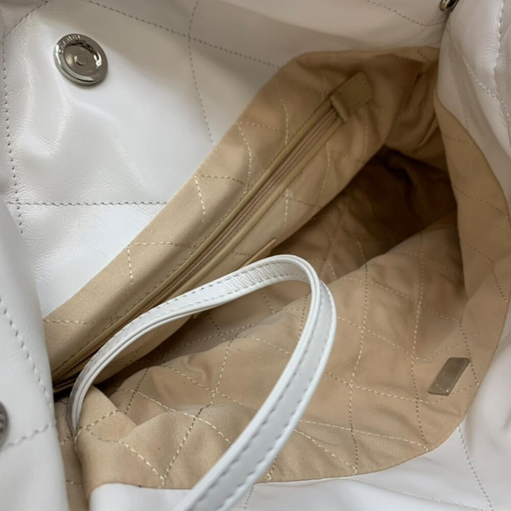 Ch**el 22 HANDBAG