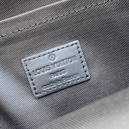 LV Pilot Slingbag