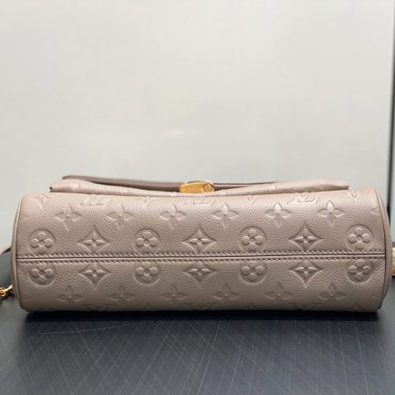 LV Anytime Flap Bag(high-end grade)